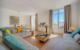 Immogroom - Magnificent 180M Duplex Apartment - Parking - Air Conditioning